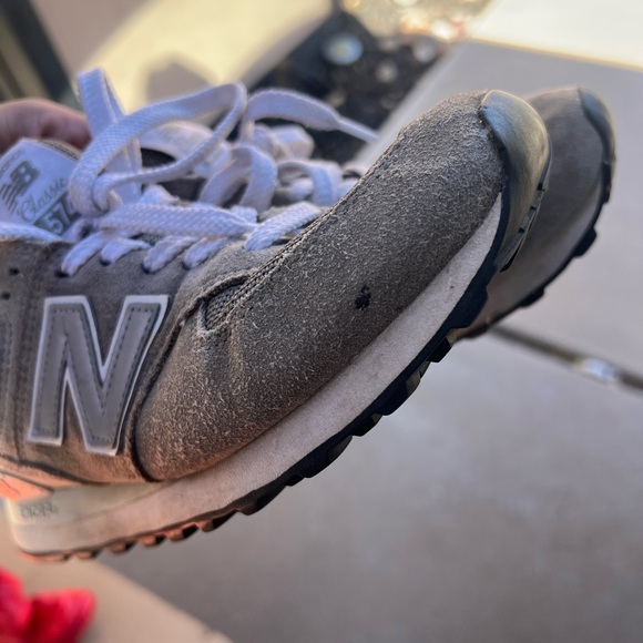 New Balance - Picture 2 of 6